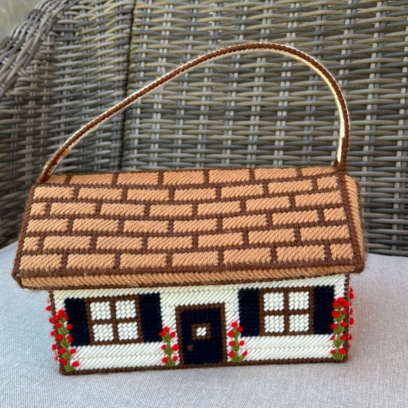 Needlepoint Kit Vintage Bag-Arm Carry Style-Cottage Core Mini House - Picture 4 of 16